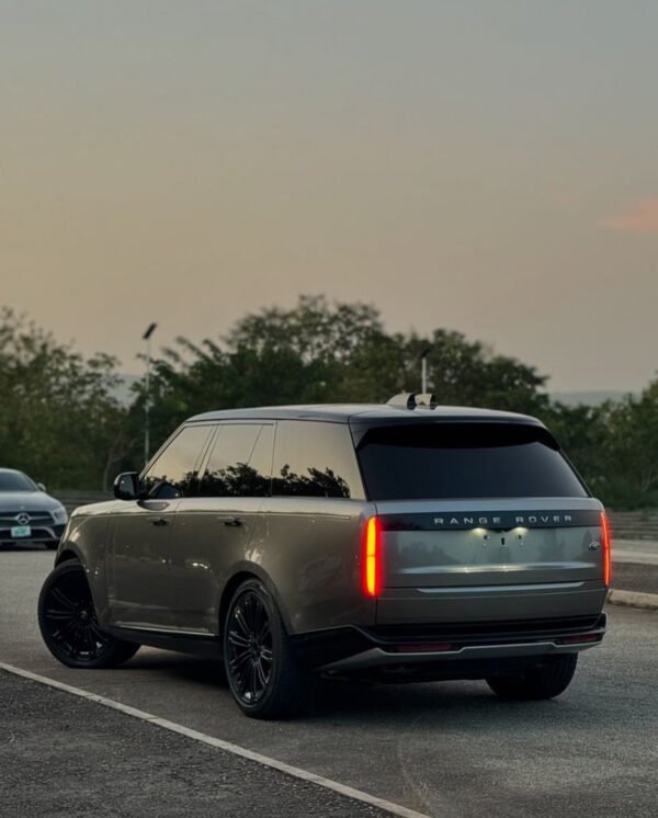 Range Rover Vogue 2023